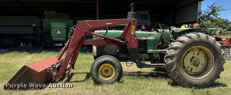 image for item EJ4400 John Deere 2840 tractor