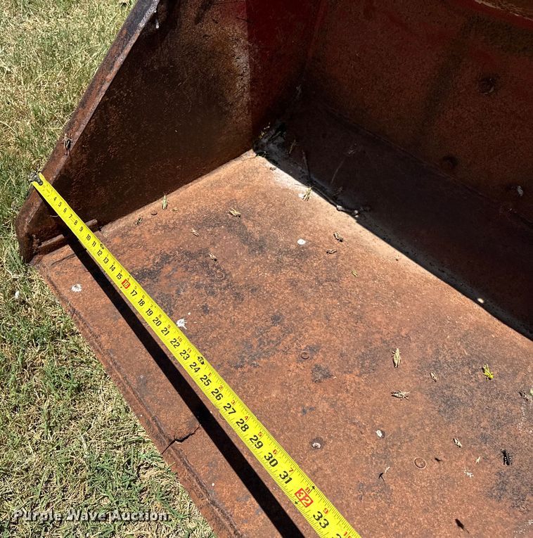 image for item EJ4400 John Deere 2840 tractor