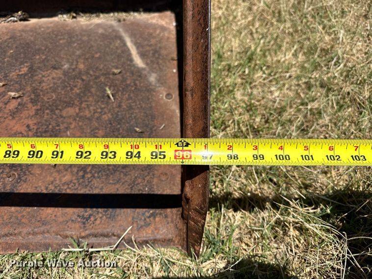 image for item EJ4400 John Deere 2840 tractor