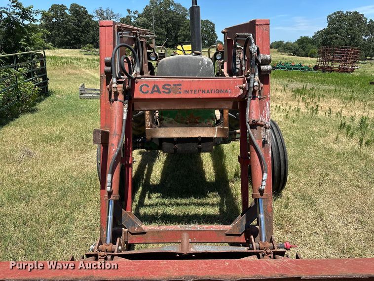 image for item EJ4400 John Deere 2840 tractor