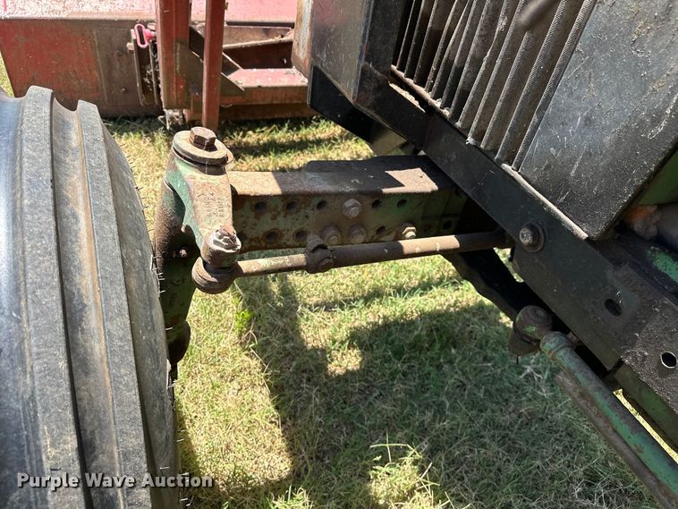 image for item EJ4400 John Deere 2840 tractor