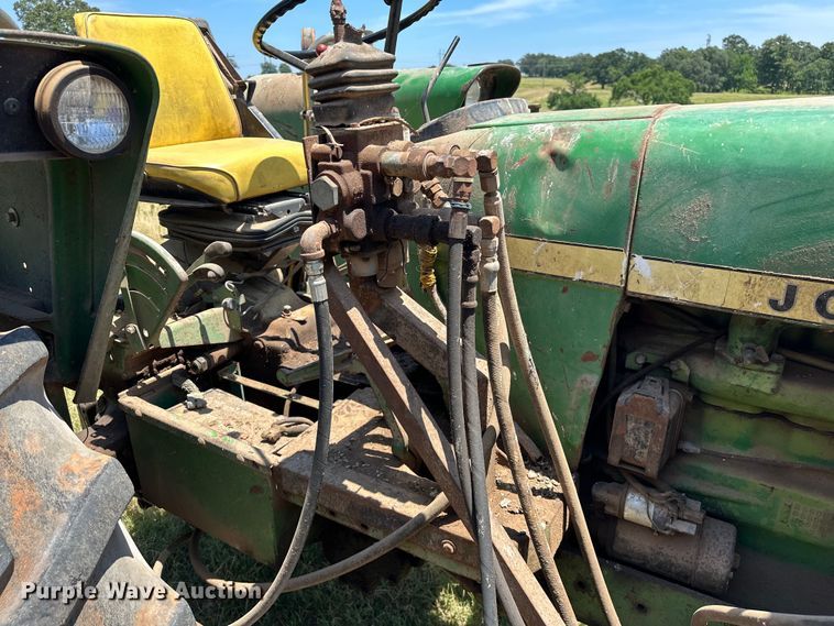 image for item EJ4400 John Deere 2840 tractor