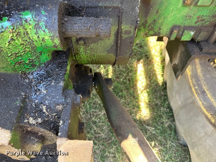 image for item EJ4400 John Deere 2840 tractor