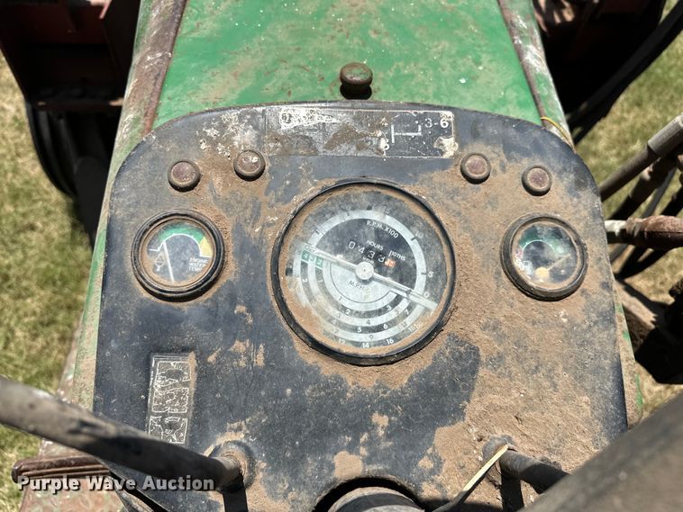 image for item EJ4400 John Deere 2840 tractor