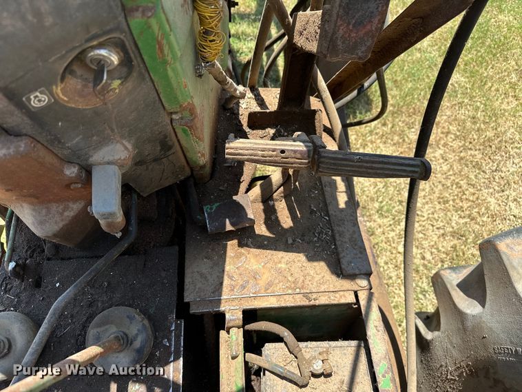 image for item EJ4400 John Deere 2840 tractor