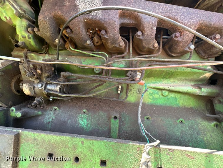 image for item EJ4400 John Deere 2840 tractor