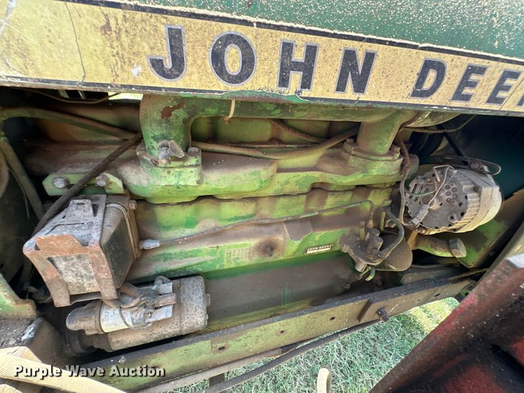 image for item EJ4400 John Deere 2840 tractor