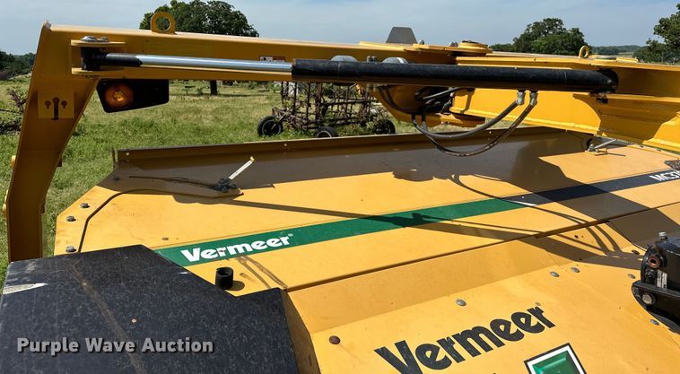 image for item EJ4407 2018 Vermeer MC3700 swather / windrower