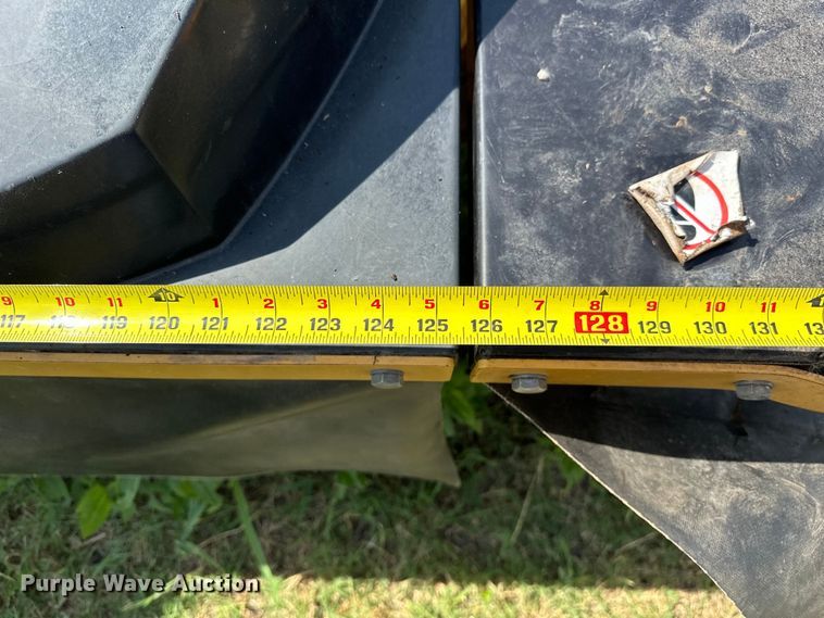 image for item EJ4407 2018 Vermeer MC3700 swather / windrower