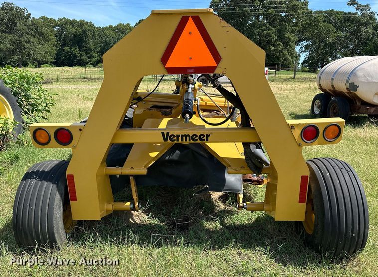 image for item EJ4409 2014 Vermeer  TM1400 disc mower