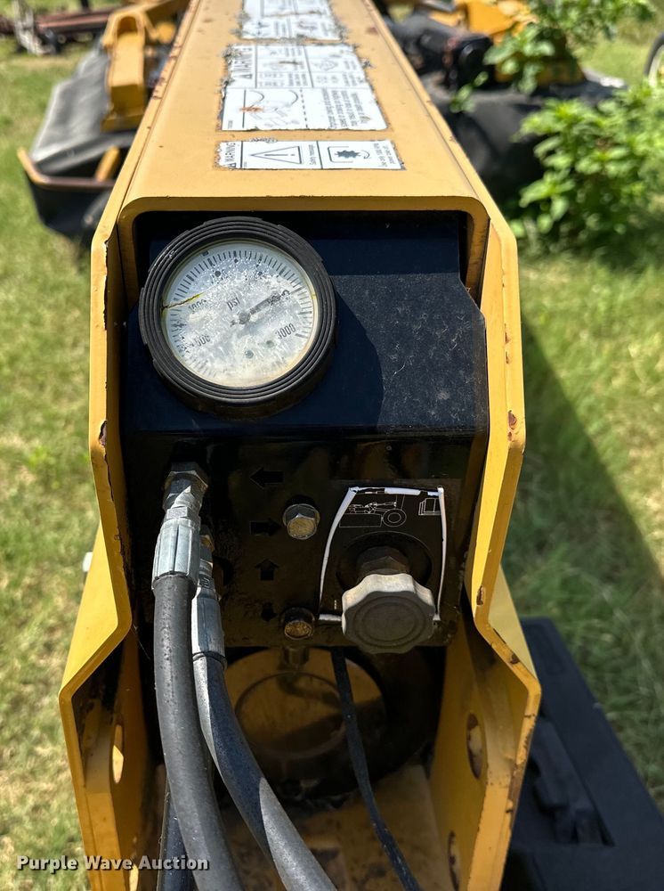 image for item EJ4409 2014 Vermeer  TM1400 disc mower