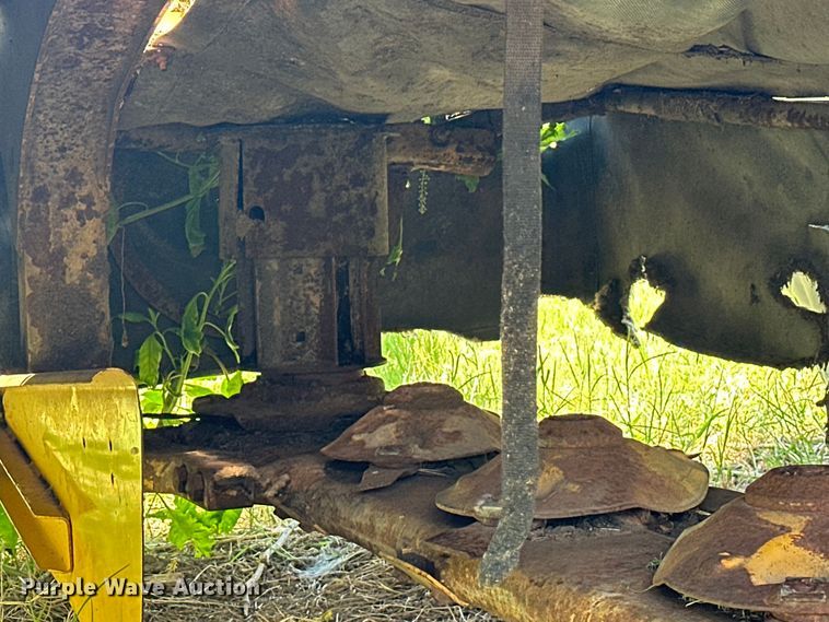 image for item EJ4409 2014 Vermeer  TM1400 disc mower