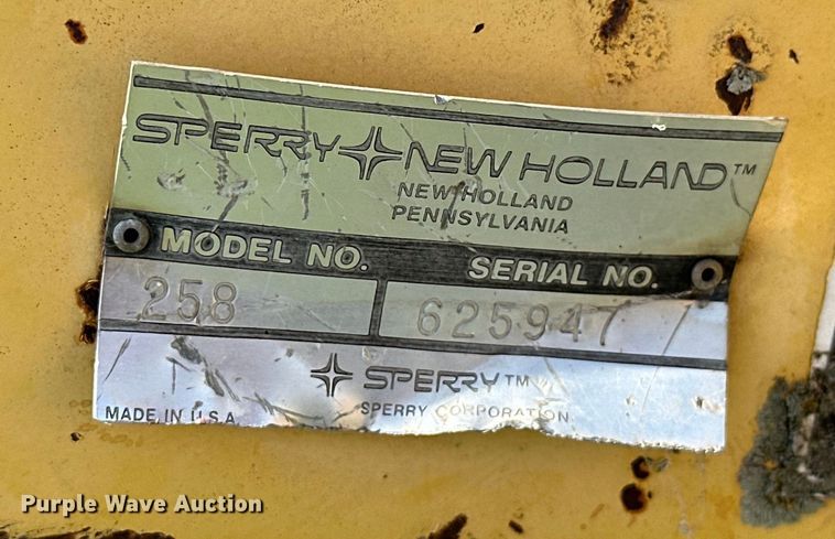 image for item EJ4410 New Holland  258 hay rake