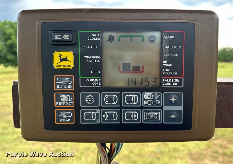 image for item EJ4416 John Deere  567 round baler