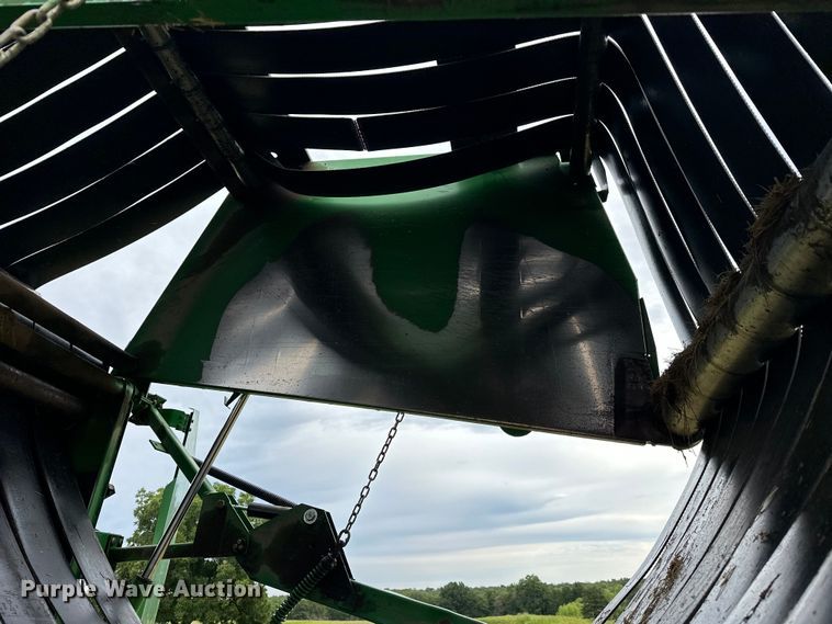 image for item EJ4416 John Deere  567 round baler