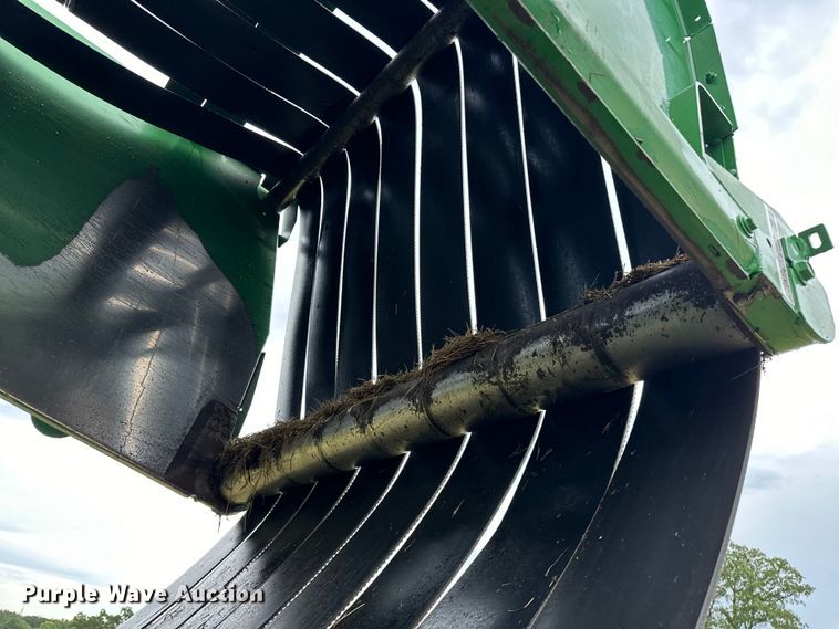 image for item EJ4416 John Deere  567 round baler