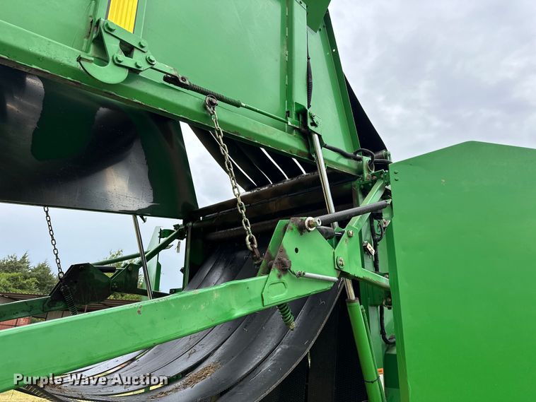 image for item EJ4416 John Deere  567 round baler