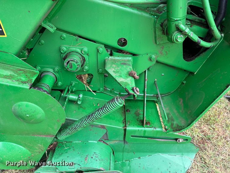 image for item EJ4416 John Deere  567 round baler
