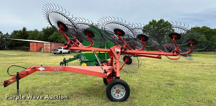 image for item EJ4417 Kuhn SR 112 hay rake