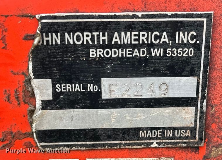 image for item EJ4417 Kuhn SR 112 hay rake