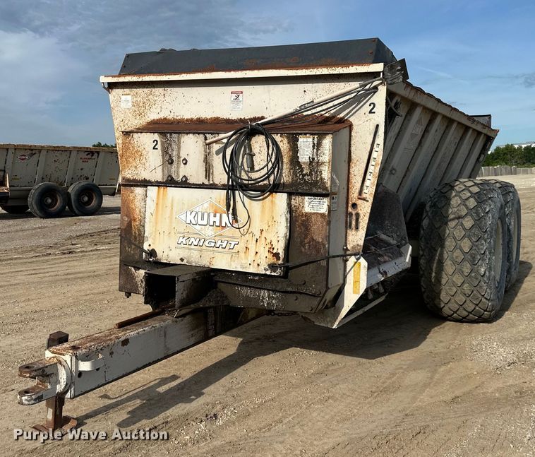 image for item EJ6341 Kuhn Knight  8141 ProTwin Slinger  manure spreader