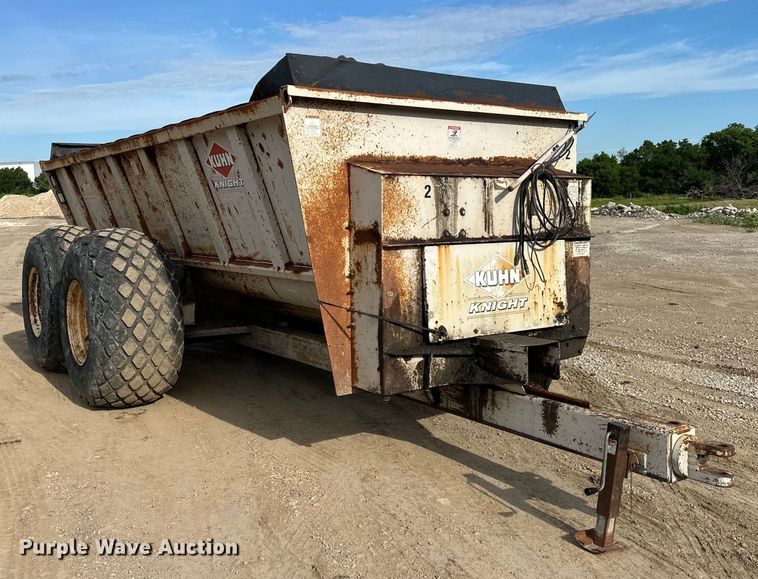 image for item EJ6341 Kuhn Knight  8141 ProTwin Slinger  manure spreader