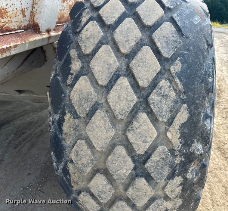 image for item EJ6341 Kuhn Knight  8141 ProTwin Slinger  manure spreader