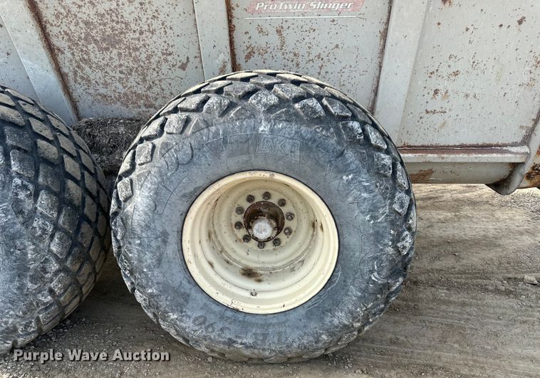 image for item EJ6341 Kuhn Knight  8141 ProTwin Slinger  manure spreader