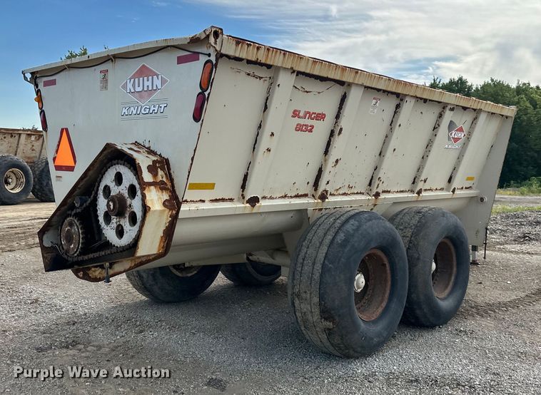 image for item EJ6342 Kuhn Knight  Slinger 8132 manure spreader