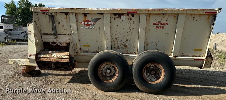 image for item EJ6343 Kuhn Knight  Slinger 8132 manure spreader