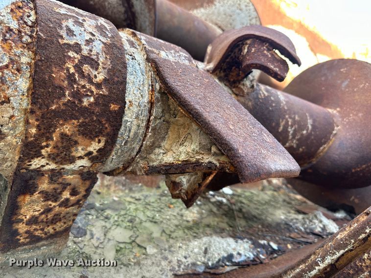 image for item EJ6343 Kuhn Knight  Slinger 8132 manure spreader