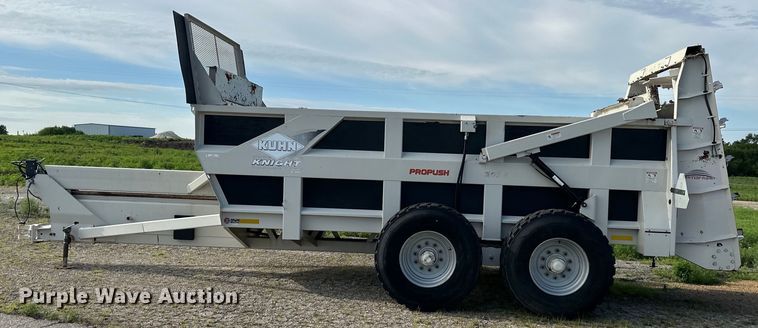 image for item EJ6344 Kuhn Knight  2054 ProPush manure spreader