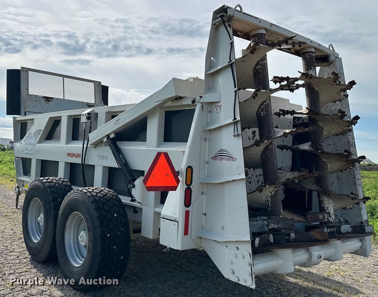 image for item EJ6345 Kuhn Knight  2054 ProPush manure spreader