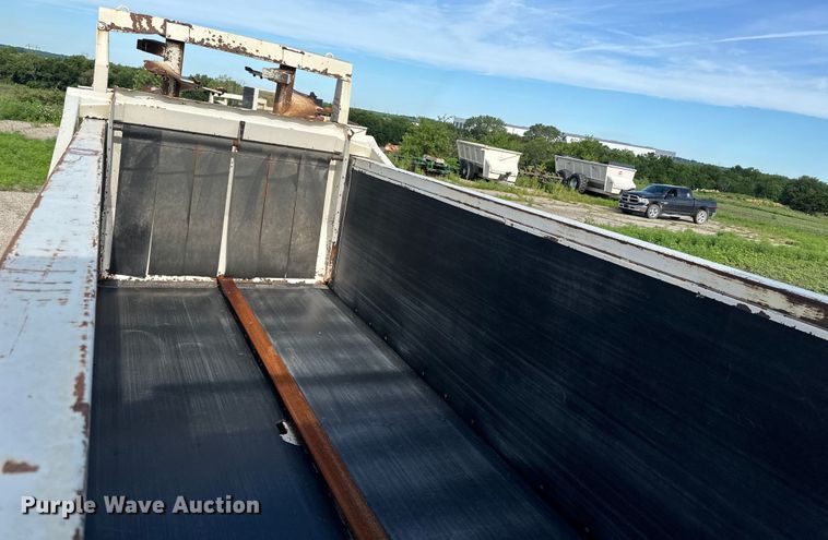 image for item EJ6345 Kuhn Knight  2054 ProPush manure spreader