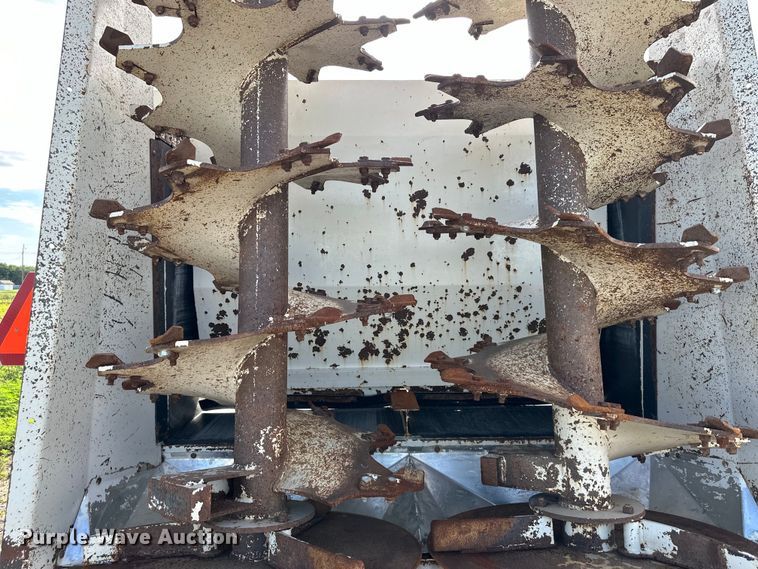 image for item EJ6345 Kuhn Knight  2054 ProPush manure spreader