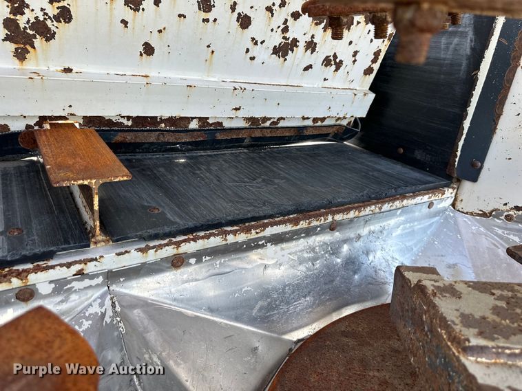 image for item EJ6345 Kuhn Knight  2054 ProPush manure spreader