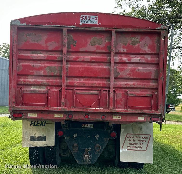 image for item EJ6979 1974 Mack grain truck