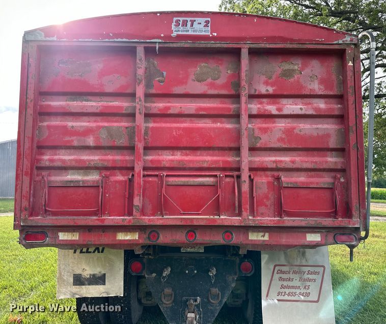 image for item EJ6979 1974 Mack grain truck