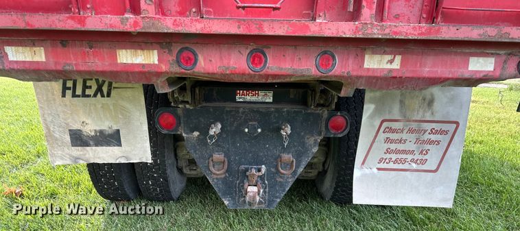 image for item EJ6979 1974 Mack grain truck