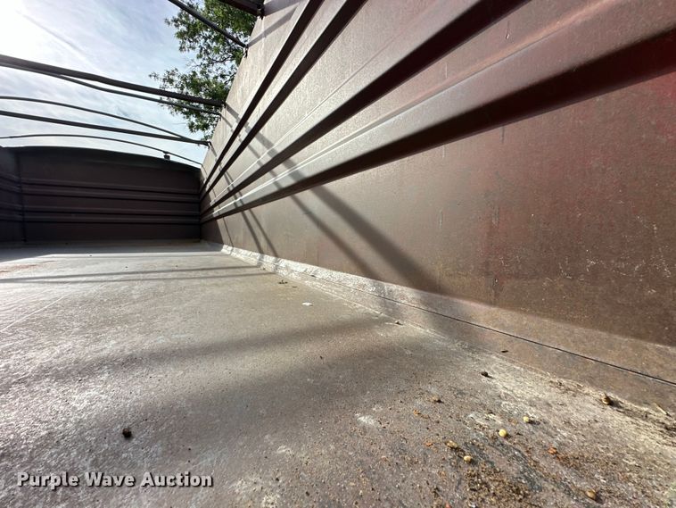 image for item EJ6979 1974 Mack grain truck