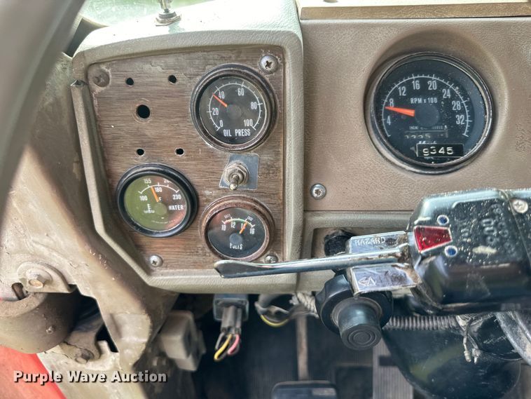 image for item EJ6979 1974 Mack grain truck