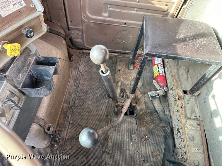 image for item EJ6979 1974 Mack grain truck