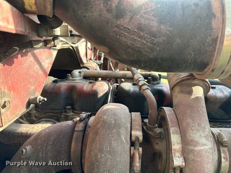 image for item EJ6979 1974 Mack grain truck