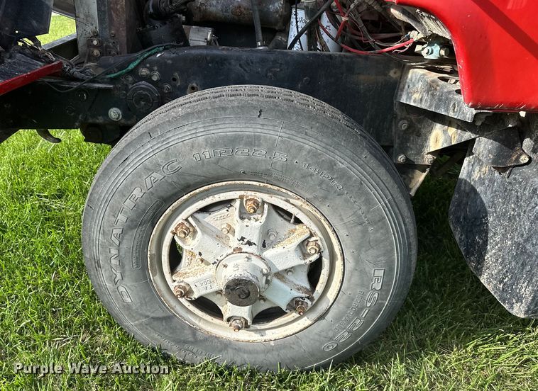 image for item EJ6979 1974 Mack grain truck