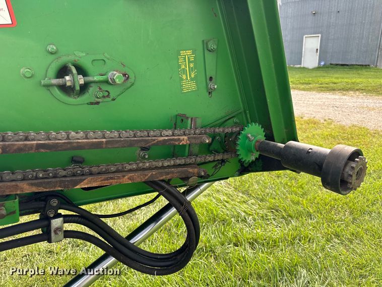 image for item EJ6986 1994 John Deere  9500 combine