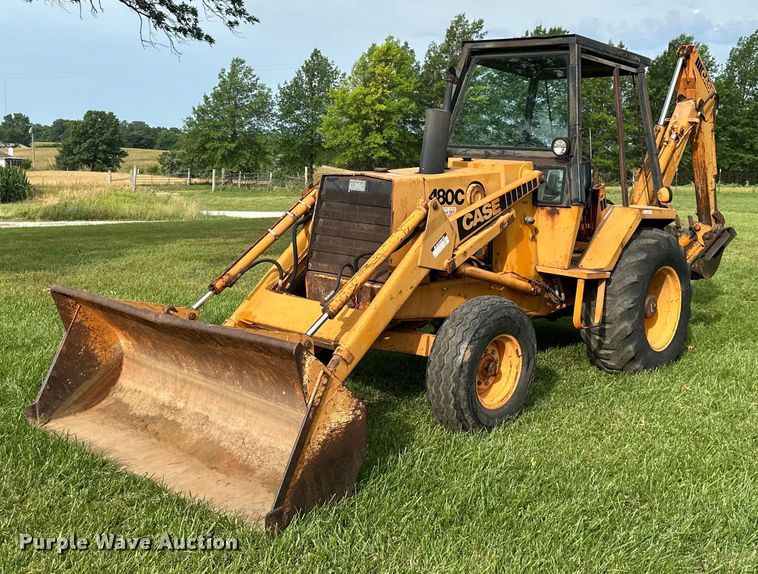 image for item EJ6987 1982 Case  480C backhoe