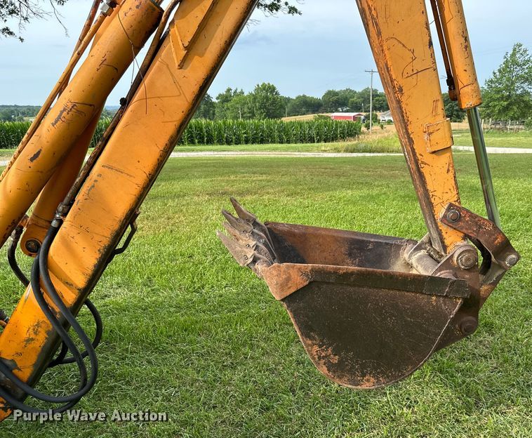 image for item EJ6987 1982 Case  480C backhoe