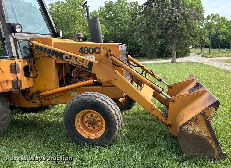 image for item EJ6987 1982 Case  480C backhoe