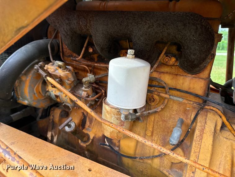 image for item EJ6987 1982 Case  480C backhoe