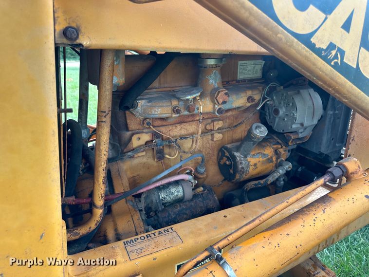 image for item EJ6987 1982 Case  480C backhoe